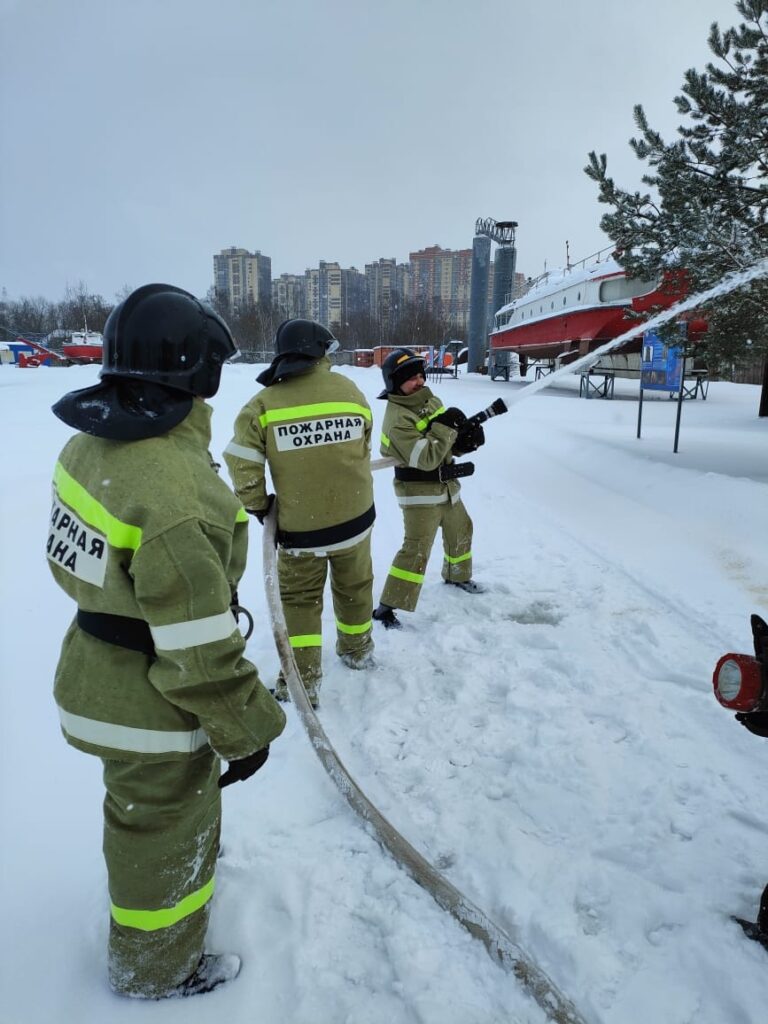 Тренировка добровольных пожарных